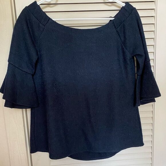 BANANA Republic Navy Off Shoulder Bell Sleeve Top - Picture 2 of 8